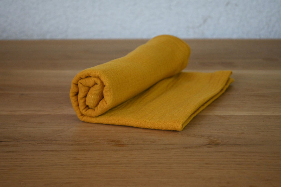Set of 2 single layer muslin blankets (white + mustard)