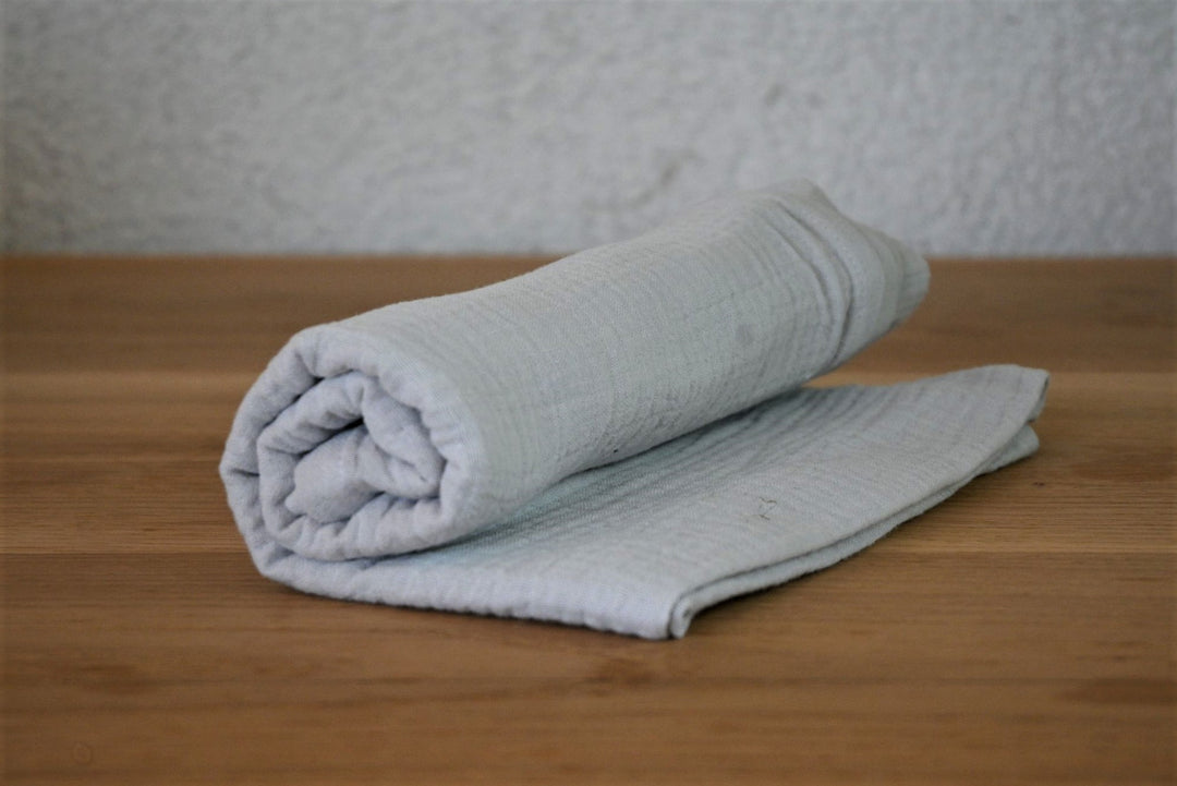 Set of 2 single layer muslin blankets (light grey + grey)