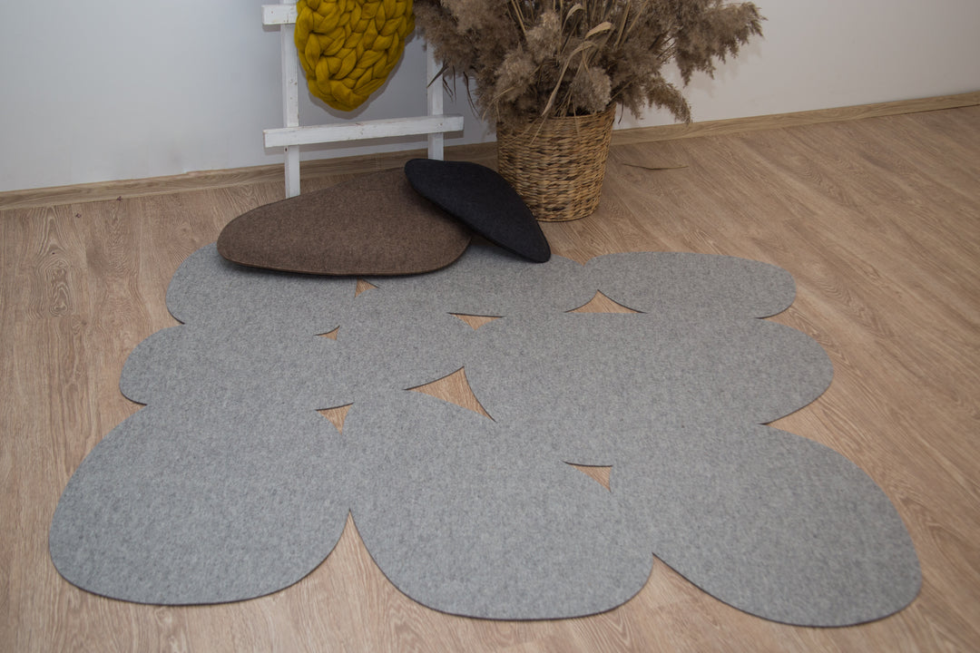 Large size “Stone” carpet (grey)