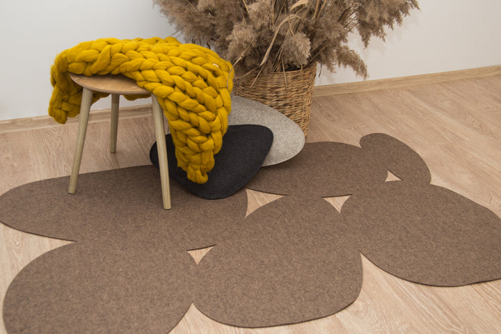 Medium carpet "Stone" (brown)
