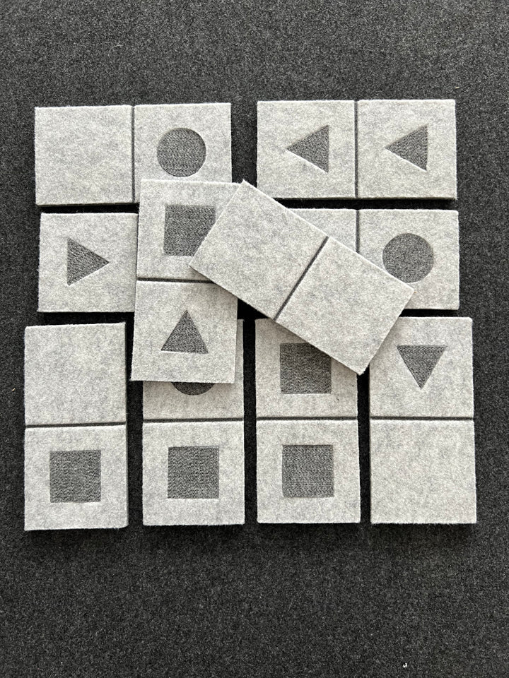 Große Dominokarten mit Formen