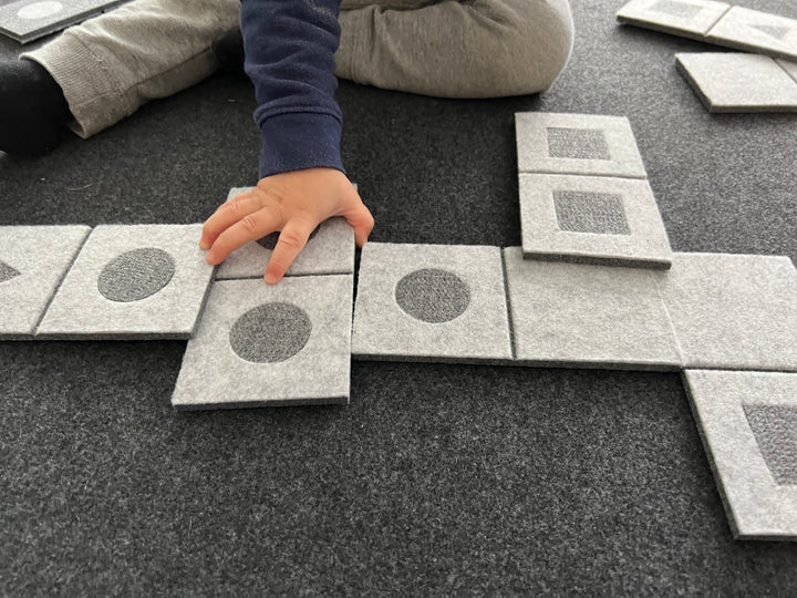 Large domino cards with shapes